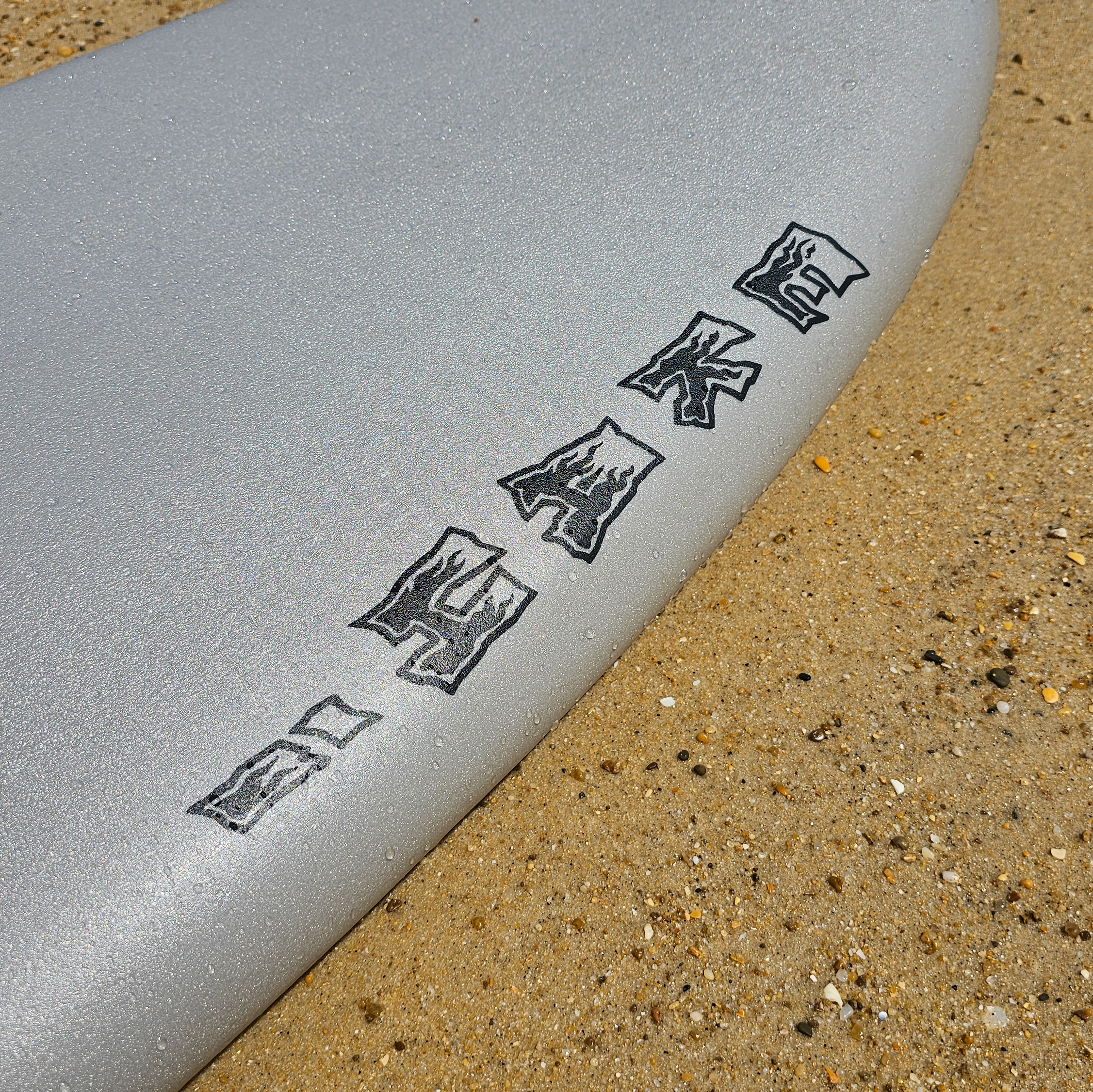 8' - Grey / Blue Camo - 8' x 22" x 3" (68L) - Removable Fins Included - Image 2