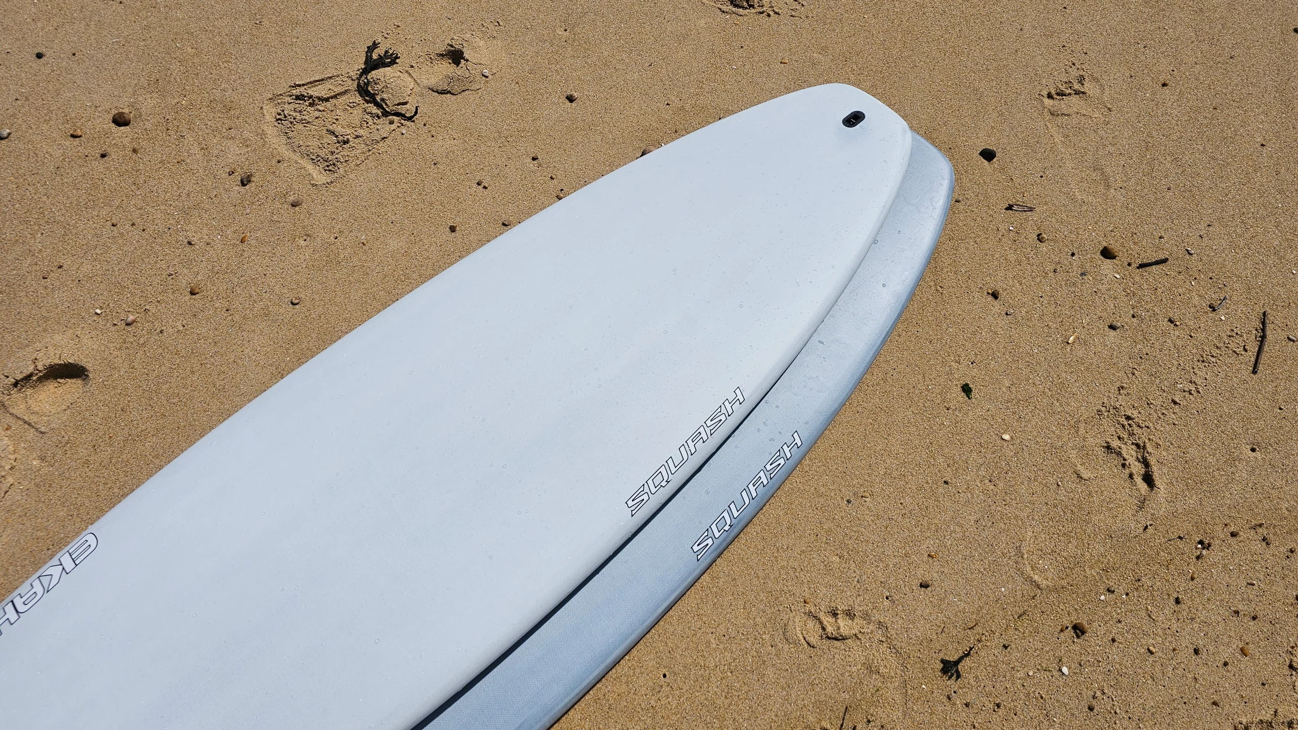 SQUASH-WHITEGREY-BEACH-TOP