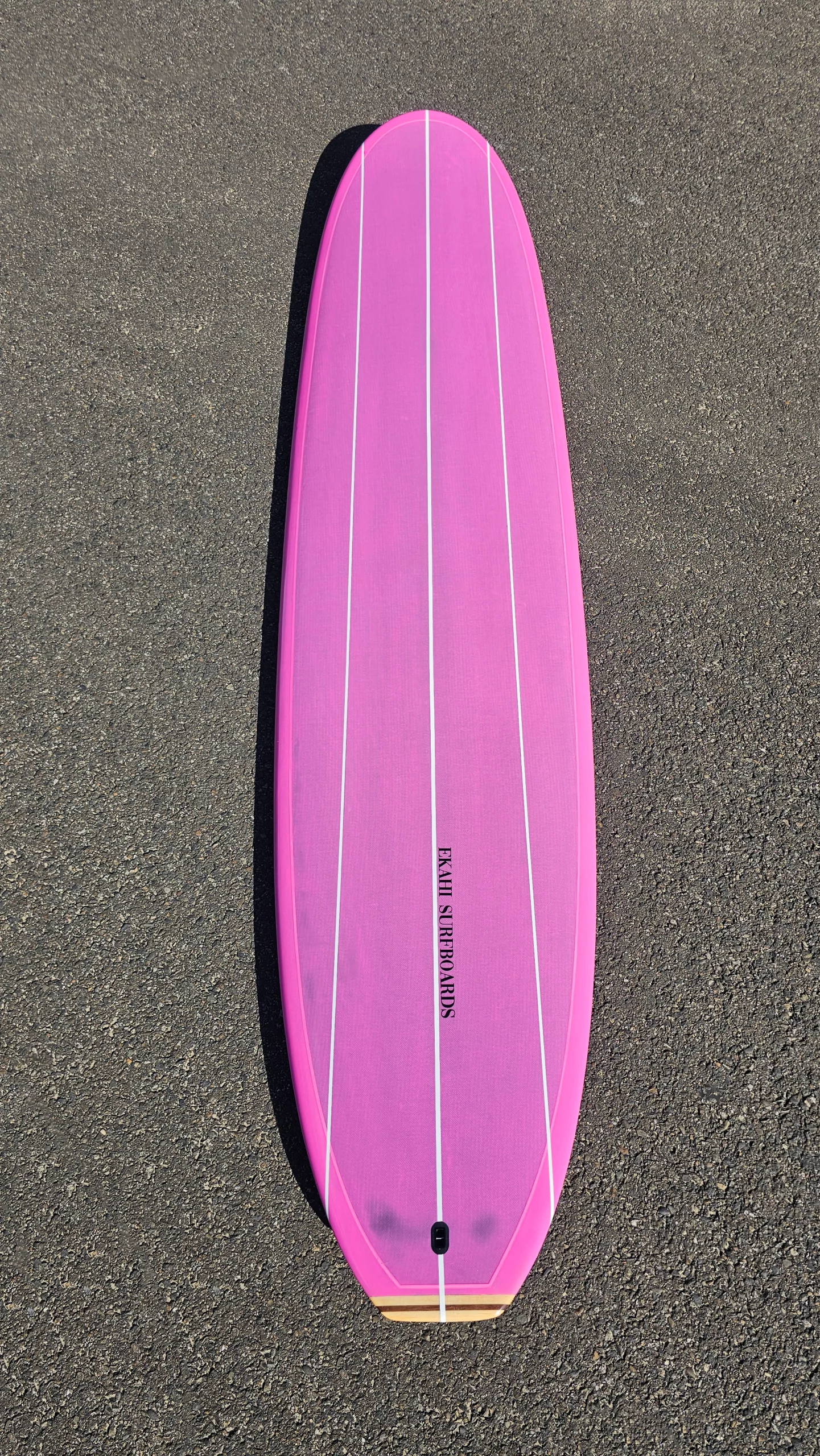 Single-pink-bitume-top